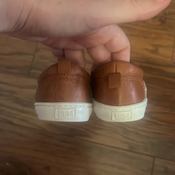 Old Navy shoes - Picture 6 of 15